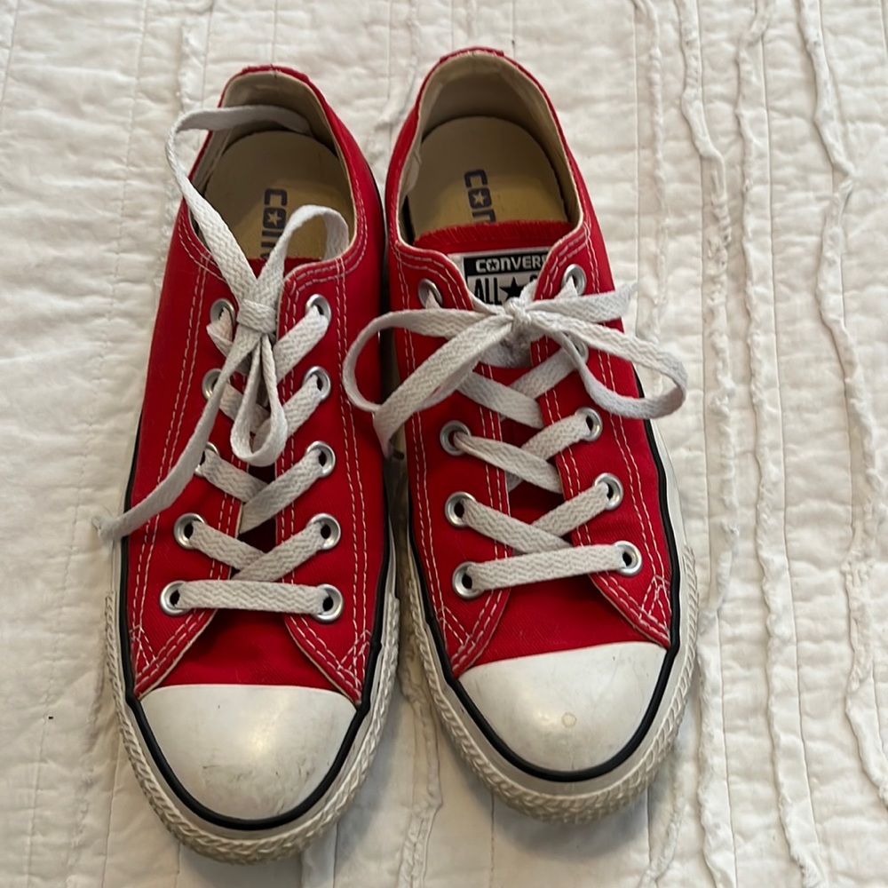 Red Converse Womens 6/ Mens 4